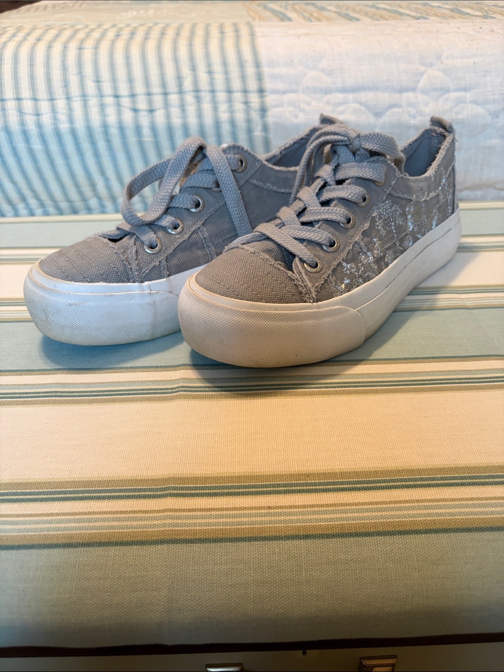 Blowfish Light Gray Lace-Up Sneakers with Subtle Floral Texture